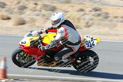 media/Feb-05-2023-Classic Track Day (Sun) [[c35aca4a42]]/Group 2/session 3 turn 13/